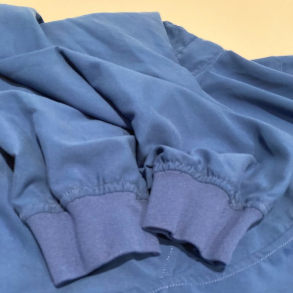 Duluth Trading Co Lightweight Pullover - Picture 8 of 8